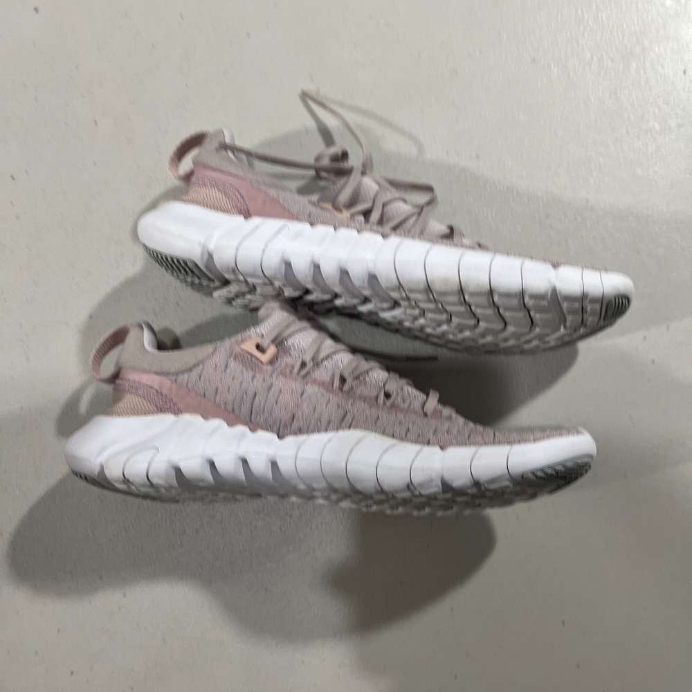 Nike Free Run 5.0 Shoes Women's 7 Platinum Violet Road Running Athletic Sneakers - Picture 9 of 10